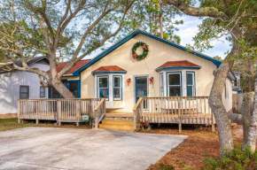 Island Hideaway by Oak Island Accommodations